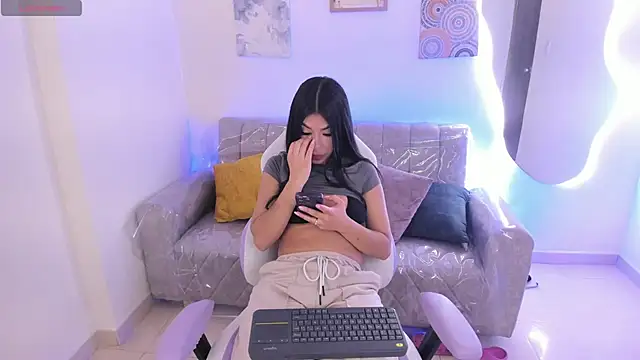 Charlotte cowell sub1  online show from October 18, 4:19 pm