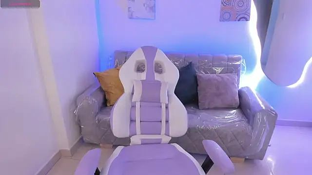 Charlotte cowell sub1  online show from October 22, 5:13 pm