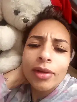 mykaelahoney online show from October 31, 3:02 pm