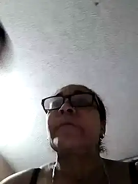 CafeCaliente69 online show from January 14, 1:26 am