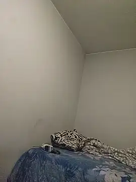 Userio072 online show from February 9, 3:43 am