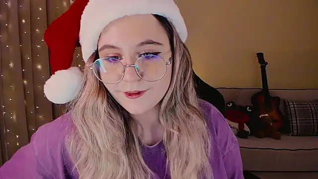 Snapshot of Diana_Flower chatting on December 19, 12:45 pm Diana Flower online show from December 19, 12:45 pm