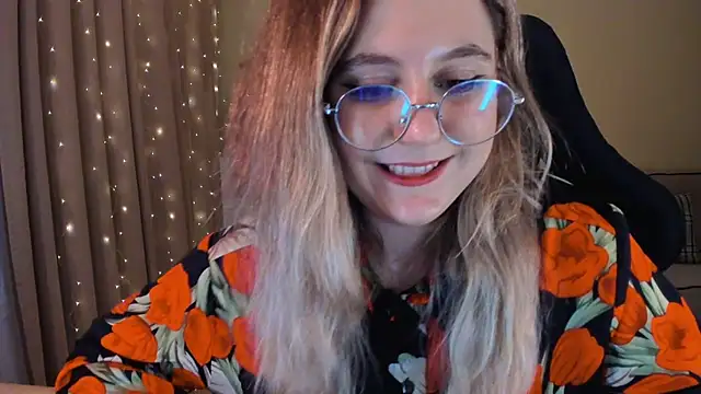 Snapshot of Diana_Flower chatting on January 7, 1:03 pm Diana Flower online show from January 7, 1:03 pm