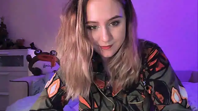 Snapshot of Diana_Flower chatting on February 22, 5:13 pm Diana Flower online show from February 22, 5:13 pm