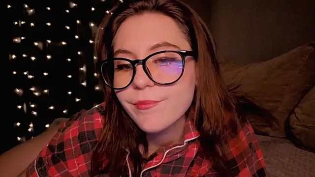 Snapshot of Diana_Flower chatting on December 18, 1:55 am Diana Flower online show from December 18, 1:55 am