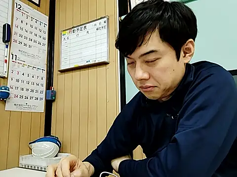 Snapshot of whitebriefboy chatting on November 6, 12:39 pm whitebriefboy online show from November 6, 12:39 pm