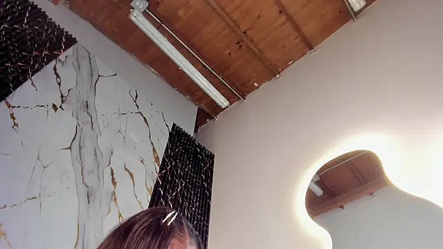 Snapshot of ebony_hot1 chatting on February 4, 3:29 pm ebony hot1 online show from February 4, 3:29 pm