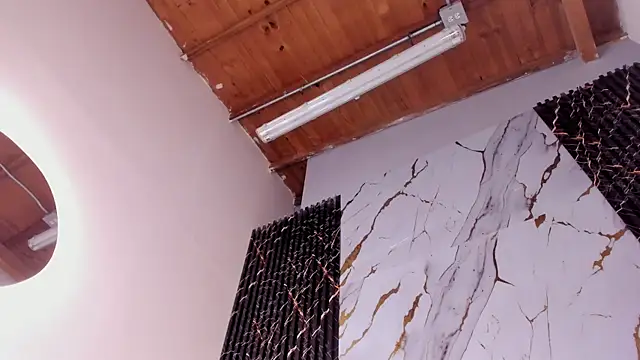 Snapshot of ebony_hot1 chatting on February 22, 3:18 am ebony hot1 online show from February 22, 3:18 am