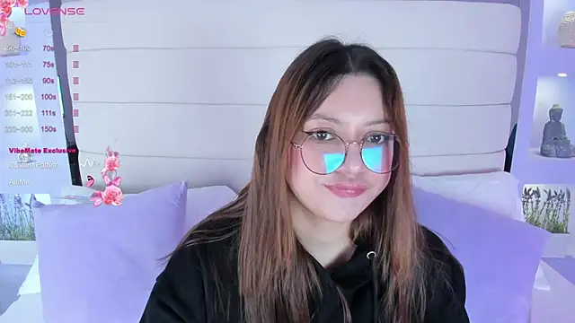 Snapshot of Lanna18 chatting on February 25, 11:52 am Lanna18 online show from February 25, 11:52 am
