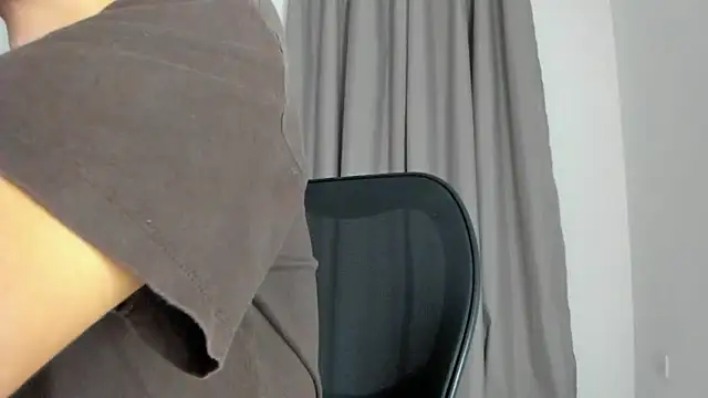 Joe23   online show from October 7, 1:36 am