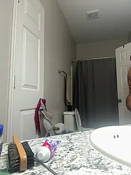 SexyHoneyRedd online show from February 12, 11:29 am