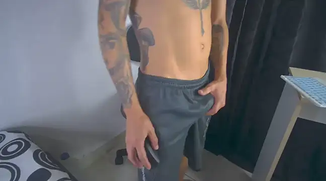 Snapshot of semalas69 chatting on February 17, 1:04 am semalas69 online show from February 17, 1:04 am