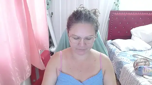 helenca43 online show from September 24, 11:02 am
