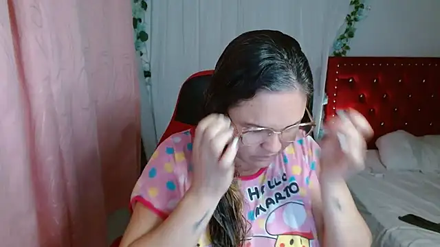 helenca43 online show from November 4, 9:19 am