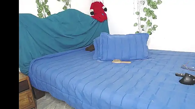 DominaLeona online show from November 15, 5:53 pm