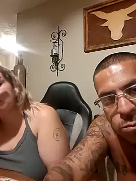 Snapshot of HoustonsFinest21 chatting on October 19, 7:31 am HoustonsFinest21 online show from October 19, 7:31 am