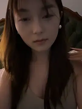 Snapshot of Sweet-Angel999 chatting on June 23, 3:54 pm Sweet-Angel999 online show from June 23, 3:54 pm