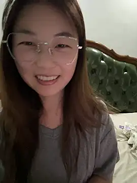 Snapshot of Sweet-Angel999 chatting on July 26, 3:19 pm Sweet-Angel999 online show from July 26, 3:19 pm