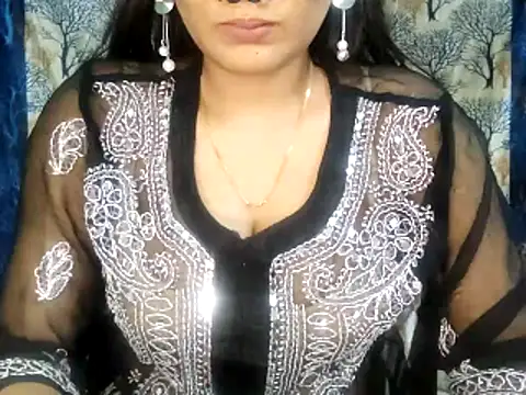 Aarvi Arora online show from December 20, 11:17 am