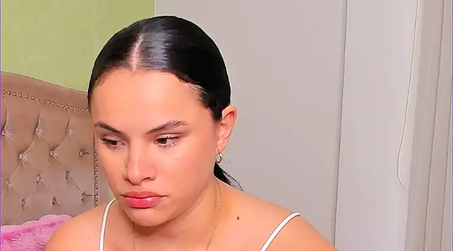 Luciluu20 online show from February 27, 6:42 pm