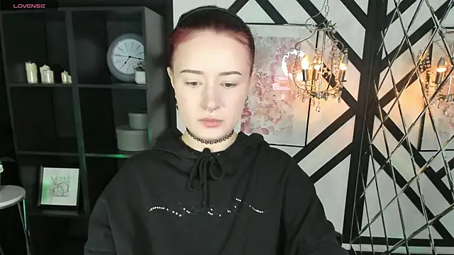 Snapshot of Lily_Moonlight chatting on February 26, 2:05 pm Lily Moonlight online show from February 26, 2:05 pm