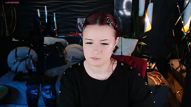 Lily Moonlight online show from March 10, 2:22 pm