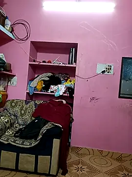 Snapshot of Renuma chatting on February 3, 3:48 am Renuma online show from February 3, 3:48 am