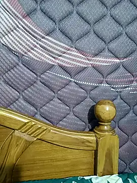 Snapshot of Renuma chatting on February 25, 4:33 am Renuma online show from February 25, 4:33 am