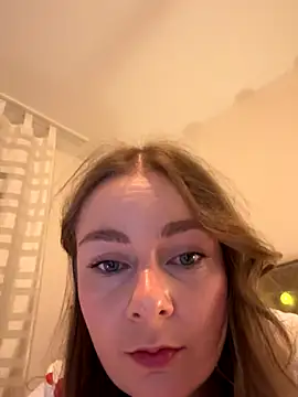 Joanachupa online show from December 20, 9:11 pm