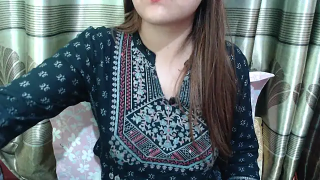 queen angelina online show from February 22, 12:45 am