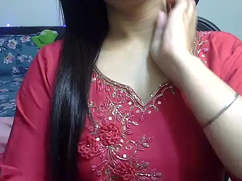 Snapshot of WildRuhi20 chatting on February 15, 7:05 am WildRuhi20 online show from February 15, 7:05 am