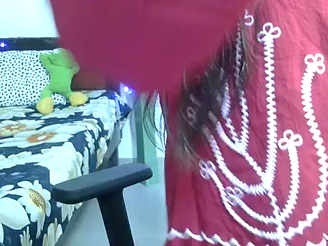 Snapshot of WildRuhi20 chatting on February 23, 6:00 am WildRuhi20 online show from February 23, 6:00 am