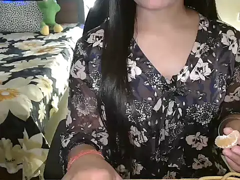 Snapshot of WildRuhi20 chatting on February 26, 6:01 am WildRuhi20 online show from February 26, 6:01 am