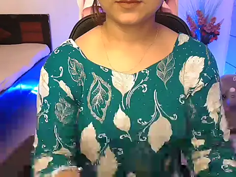WildRuhi20 online show from June 12, 4:55 am