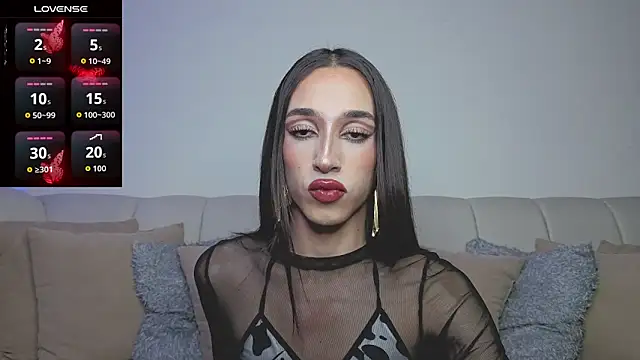 Snapshot of Goddivaa chatting on October 19, 5:41 am Goddivaa online show from October 19, 5:41 am