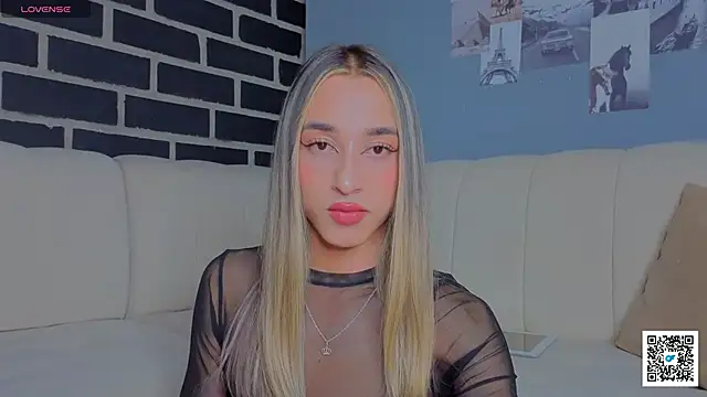 Snapshot of Goddivaa chatting on February 10, 11:31 pm Goddivaa online show from February 10, 11:31 pm