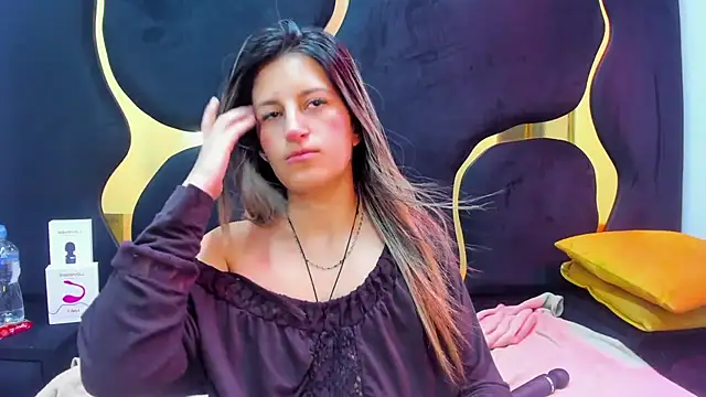 GiaRoussel online show from October 26, 3:07 pm