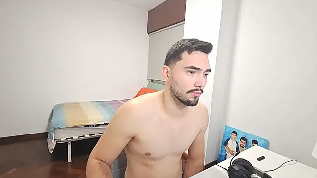 gtrois online show from December 2, 6:25 pm