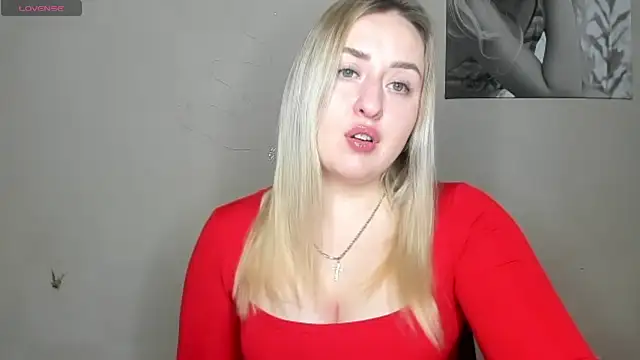 KennaJamess8 online show from January 17, 4:15 pm