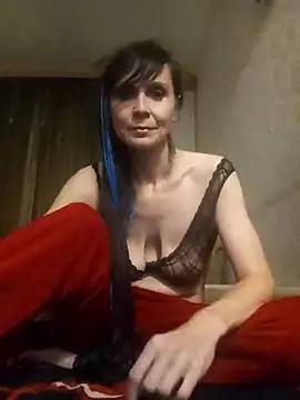 Francenia lolis online show from October 16, 7:15 pm