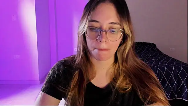 atenas 05  online show from November 16, 9:53 pm