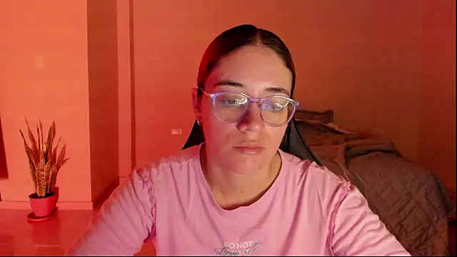 atenas 05  online show from February 19, 9:27 am