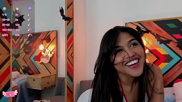 NaiirobiSwan online show from October 27, 8:02 pm