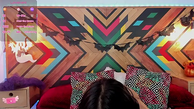 NaiirobiSwan online show from October 30, 7:36 pm