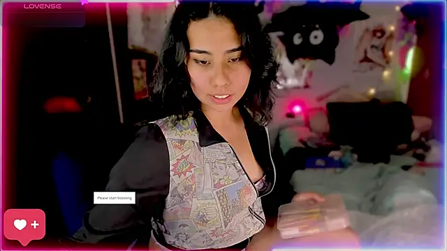 kiki cavilll online show from December 5, 2:42 am