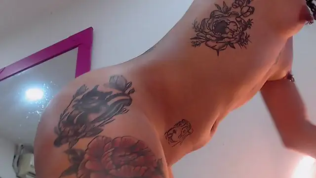 DirtyNaughXX online show from February 1, 4:56 am