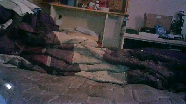 Snapshot of DI4MOND_FIR3 chatting on October 11, 2:04 pm DI4MOND FIR3 online show from October 11, 2:04 pm