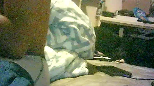 Snapshot of DI4MOND_FIR3 chatting on October 27, 2:04 am DI4MOND FIR3 online show from October 27, 2:04 am