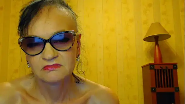 Valentina3859 online show from March 3, 1:42 pm