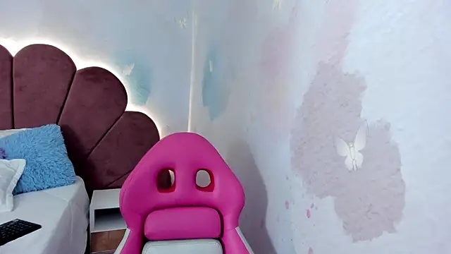 Carohorny4u online show from January 12, 1:27 pm